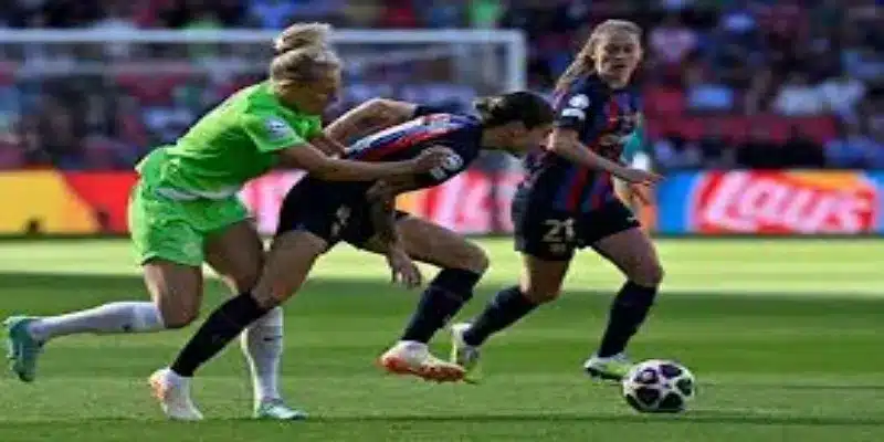 容克足球哲学的成长轨迹：从巴塞罗那到荷兰女足的完美融合-开云体育