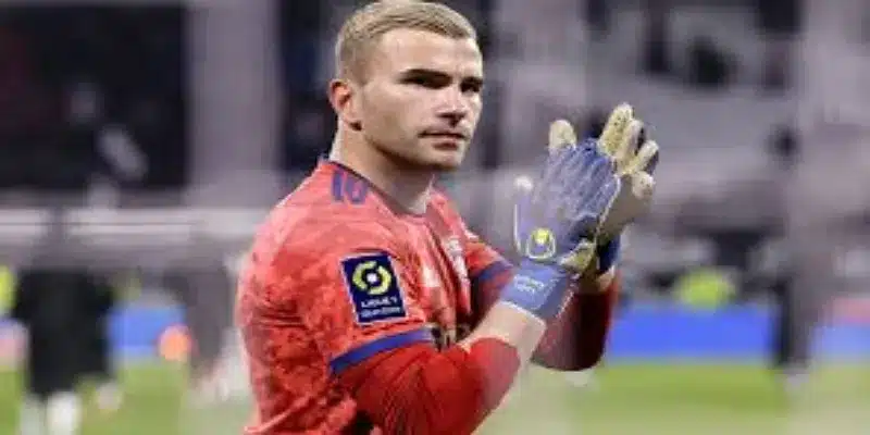 战术转折与关键人物分析- 开云体育