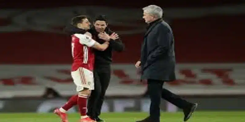 球员价值下滑与俱乐部财务担忧- 开云体育