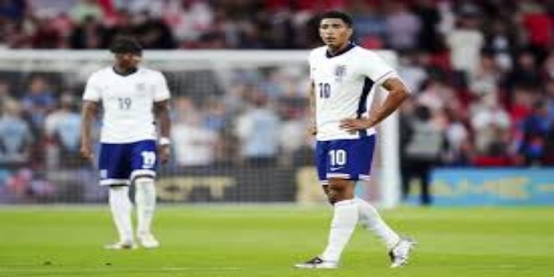 比赛回顾：三狮军团陷入苦战- 开云体育